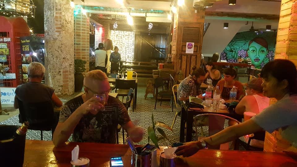 Route 66 Music Restaurant & Hostel Siem Reap Exterior foto