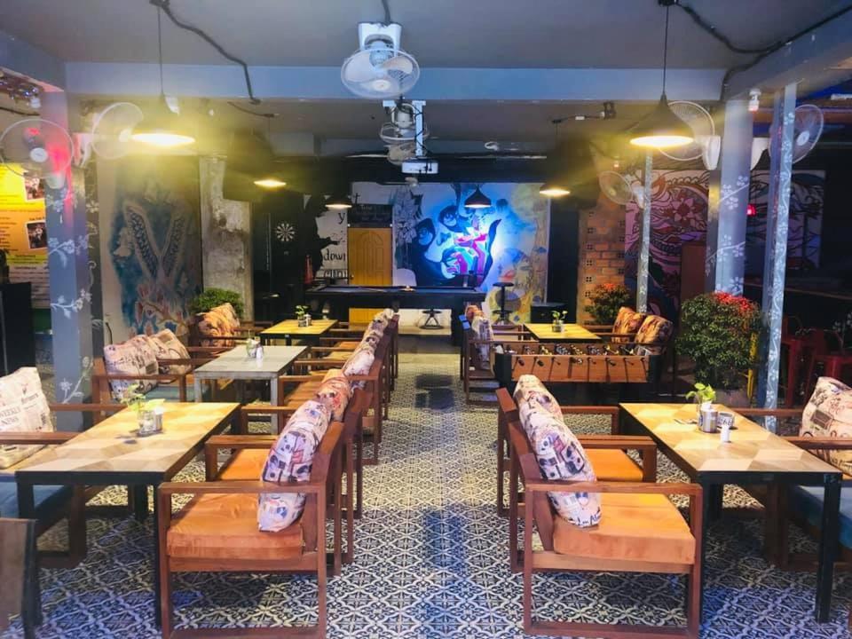 Route 66 Music Restaurant & Hostel Siem Reap Exterior foto